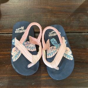 Pink and navy flip flops w elastic back sz 3